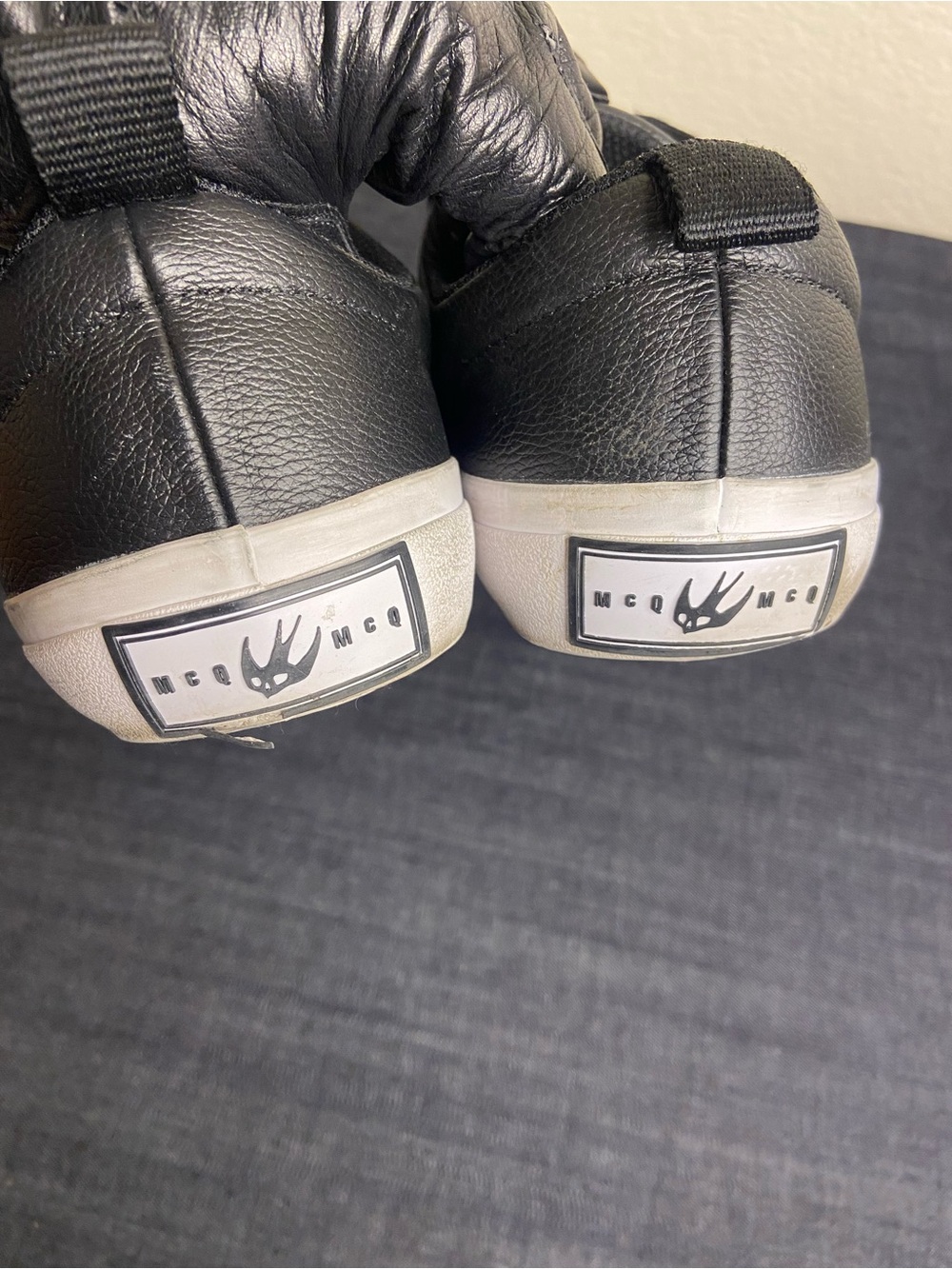 Alexander McQueen Woman Sneakers - Picture 6 of 10